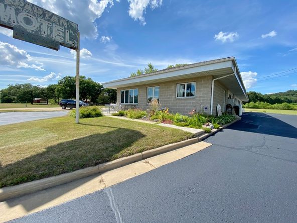Spartan Motel: 1900 W Wisconsin St, Sparta, WI 54656